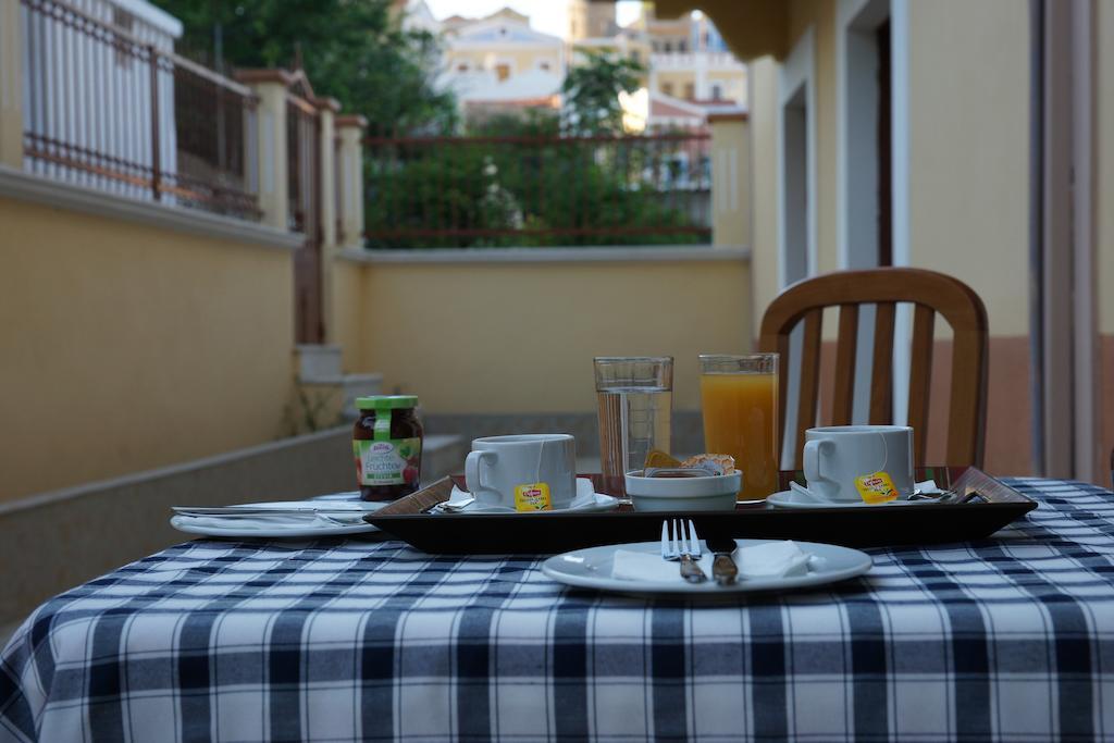 Villa Pinotsi Symi Extérieur photo