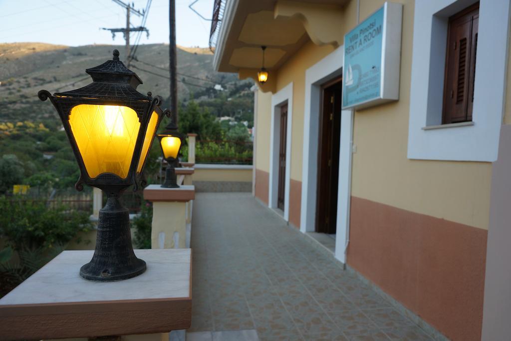 Villa Pinotsi Symi Extérieur photo